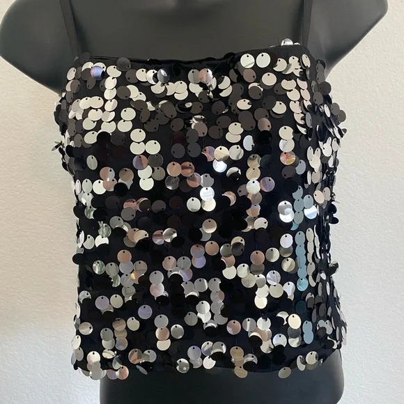 Shiny top - Picture 2 of 2